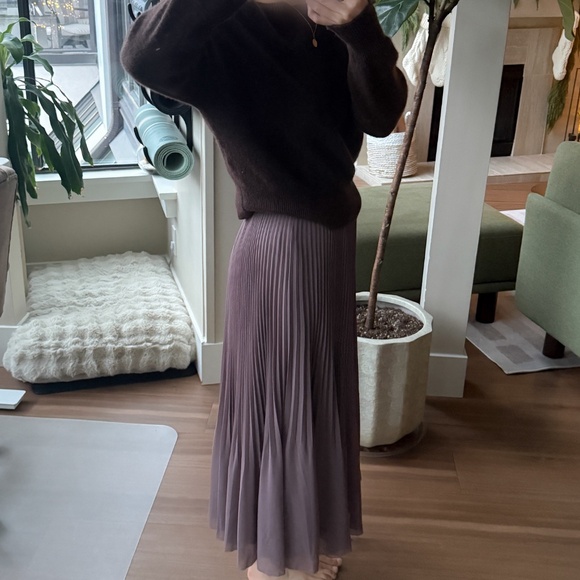 Wilfred pleated midi skirt - Picture 3 of 9
